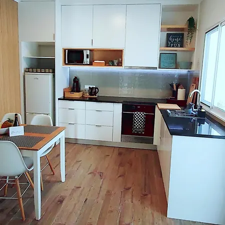 Ti Maria White House Apartment *