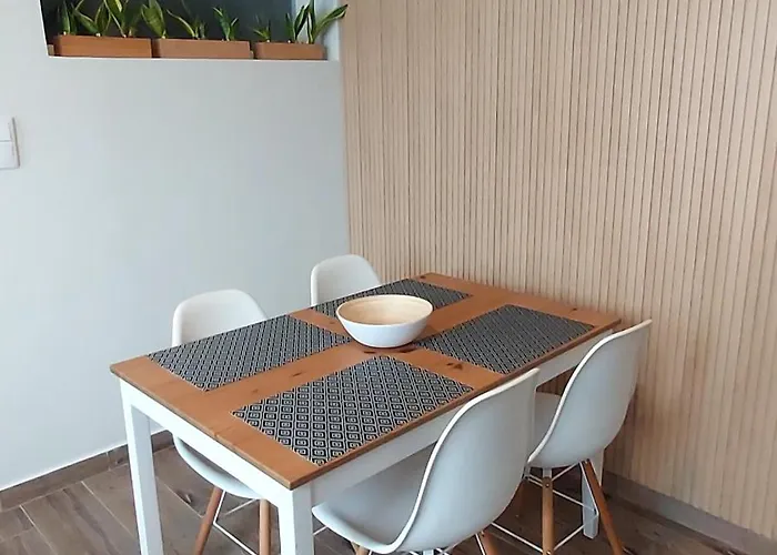 Ti Maria White House Ponta Delgada (Sao Miguel)